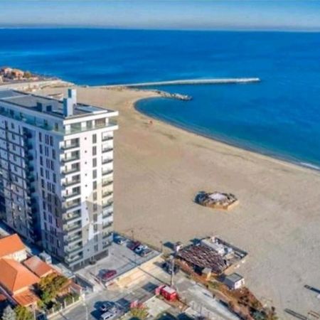 Faleza Nord Apartament De Lux Nou Pe Malul Marii Constanţa Exteriör bild
